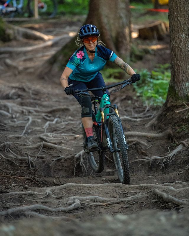 damska_odziez_rowerowa