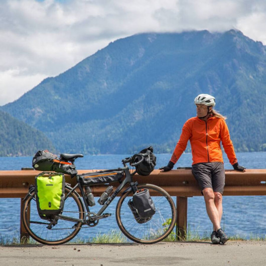 Co zabrać na wyprawę rowerową? Bikepacking w pigułce